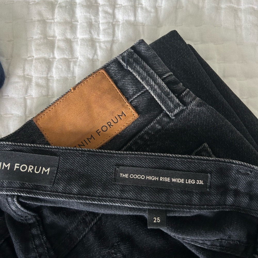 Black high waisted jeans Aritzia